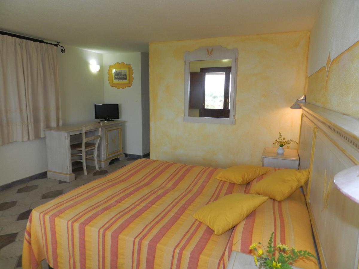 בודוני Hotel Minnia מראה חיצוני תמונה
