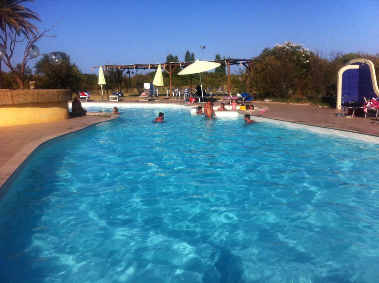 בודוני Hotel Minnia מראה חיצוני תמונה