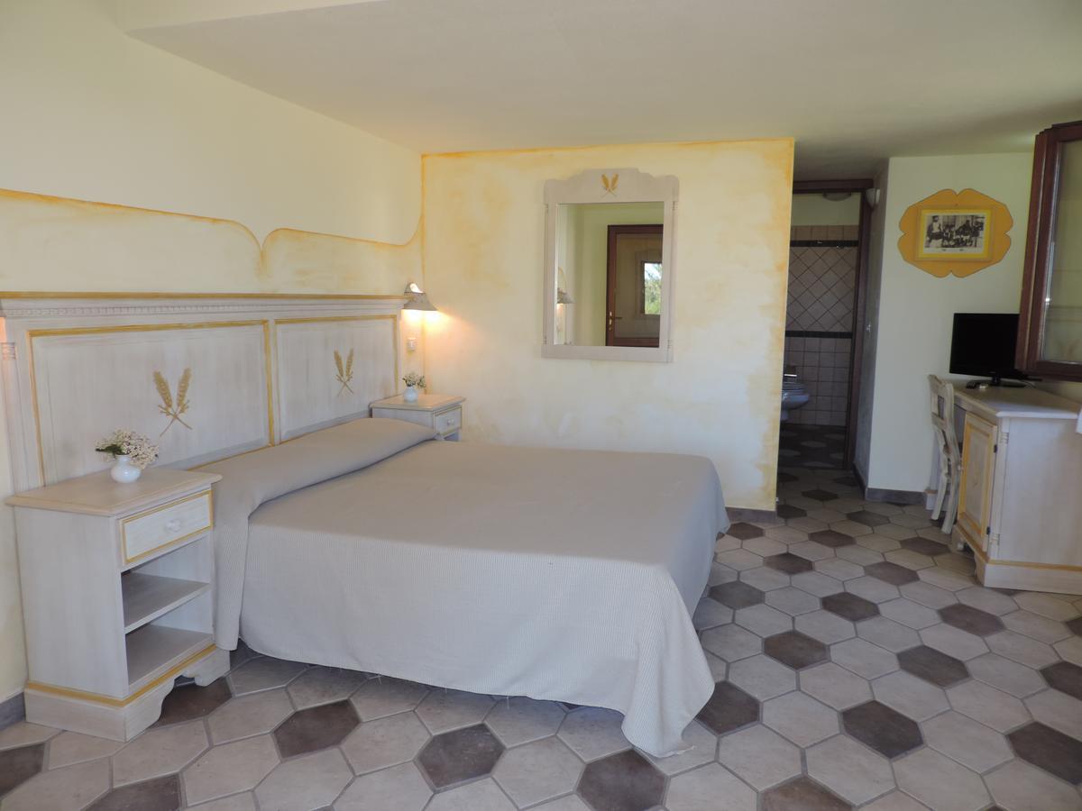 בודוני Hotel Minnia מראה חיצוני תמונה